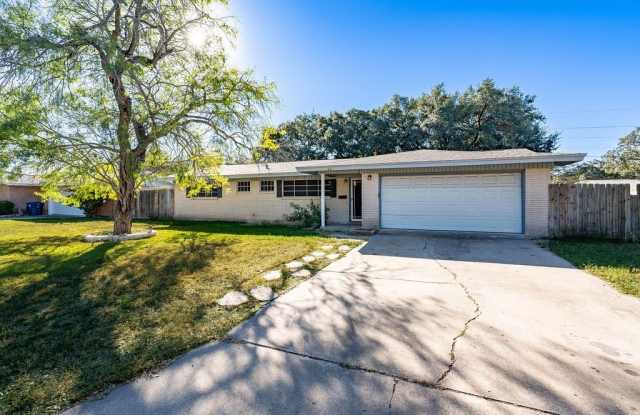 631 Short Street - 631 Short Street, Sinton, TX 78387
