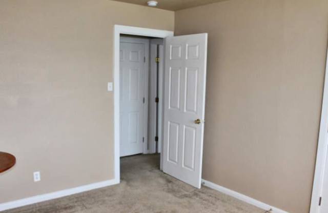 4862 Ray Bon Dr Gallery 3