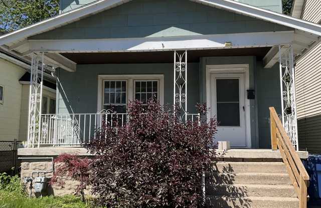 79 Henrietta Ave photos photos