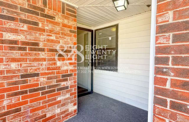 1201 Lauren Lane Gallery 4