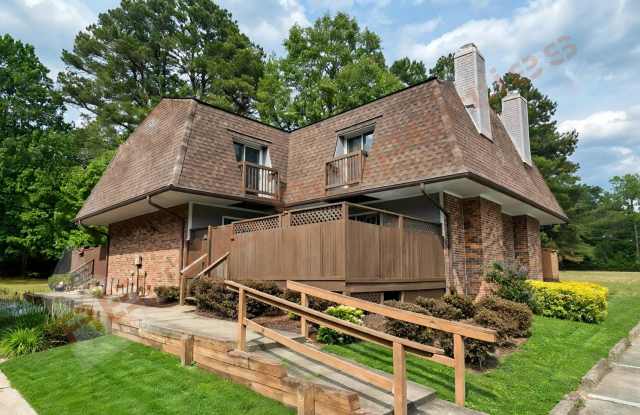 Beautiful 2 bedroom 2.5 bath Condo w/ Reserved Parking Space @ Finley Forest, Chapel Hill, Available Now! photos photos