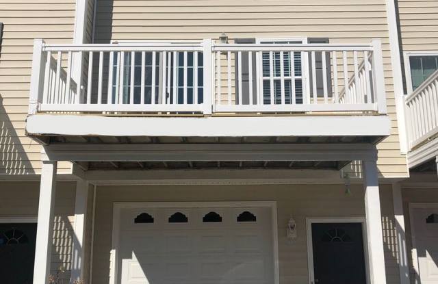 Location, Location, Location!! $100.00 off First Months Rent! - 122 Heather Glenn Circle, Havelock, NC 28532