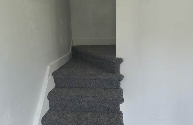 106 S Clay St - Two Bedroom Unit photos photos