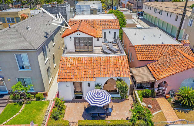 Escape to paradise in the heart of Belmont Shores at VILLA LA VERNE! Gallery 4