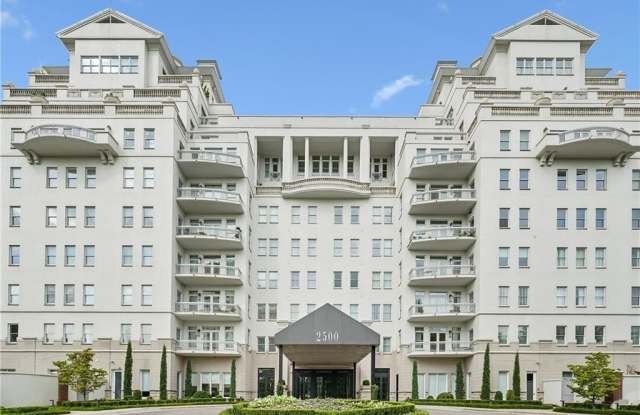 2500 Peachtree Road NW photos photos