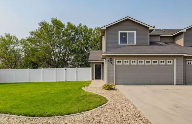 3 Bedroom Kuna home with Fenced back yard - Pets Welcome!! photos photos