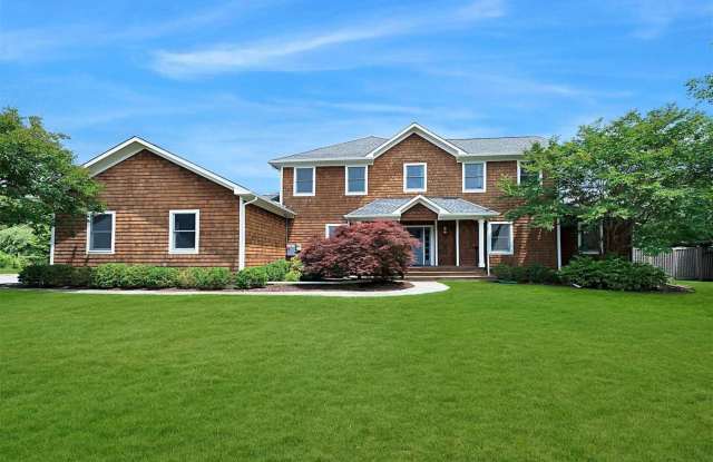 450 Sterling Woods Lane - 450 Sterling Woods Road, Southold, NY 11971