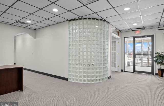 1410 HOOPER Avenue Gallery 4