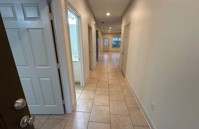 3923 Mobley Circle Gallery 3