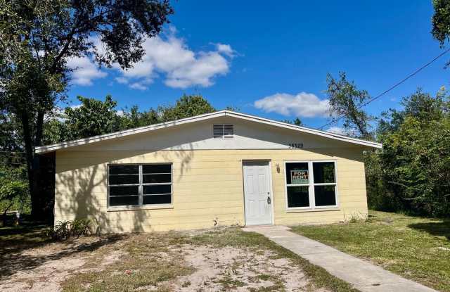 HUGE 3BR/1BA Dade City Home w/Large Bedrooms; NO APPLICATION FEE!! photos photos