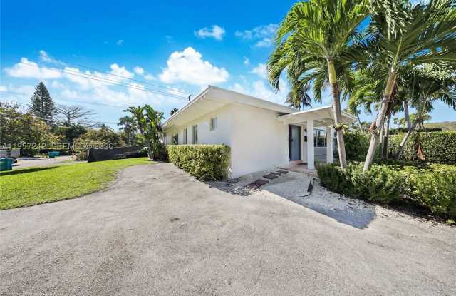 526 Satinwood Dr Gallery 2