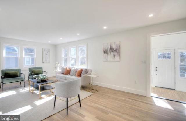 123 PARK AVENUE Gallery 3