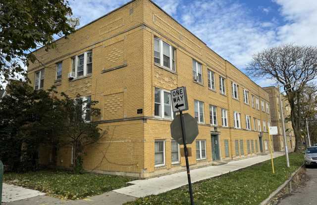 4652 W Palmer - 1 - 4652 West Palmer Street, Chicago, IL 60639