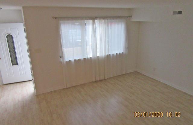 2743 Evergreen Ct Gallery 2