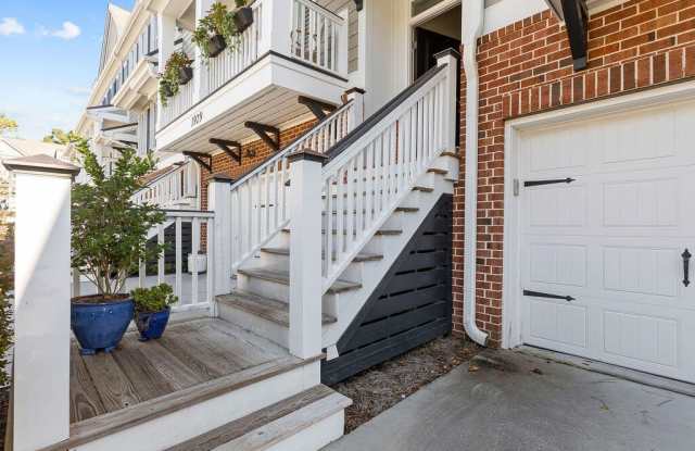 1927 Carolina Towne Court Gallery 3