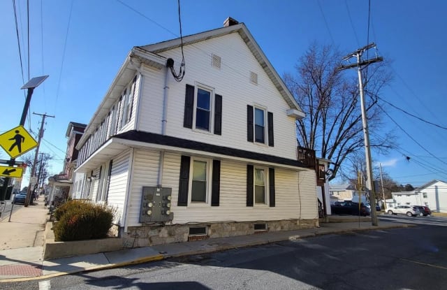 201 W MAIN STREET - 201 West Main Street, Annville, PA 17003