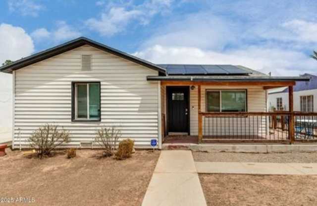 Charming 3BR House in Coolidge photos photos