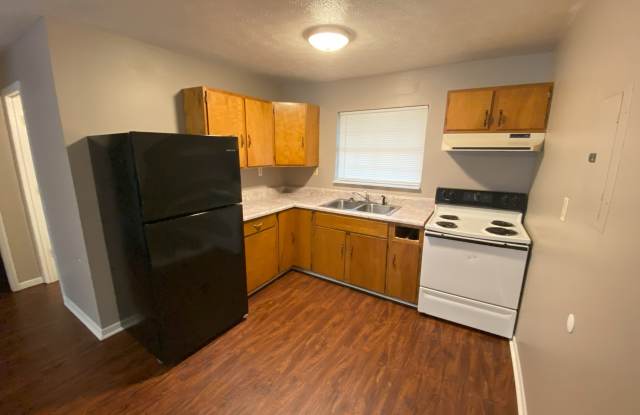 208 Waltham Pl Gallery 3