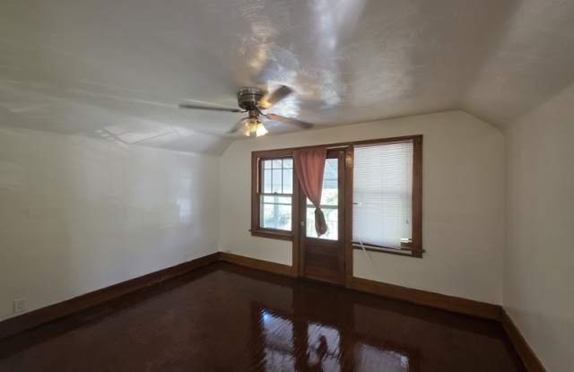 549 Lisbon Avenue - APT 2 photos photos