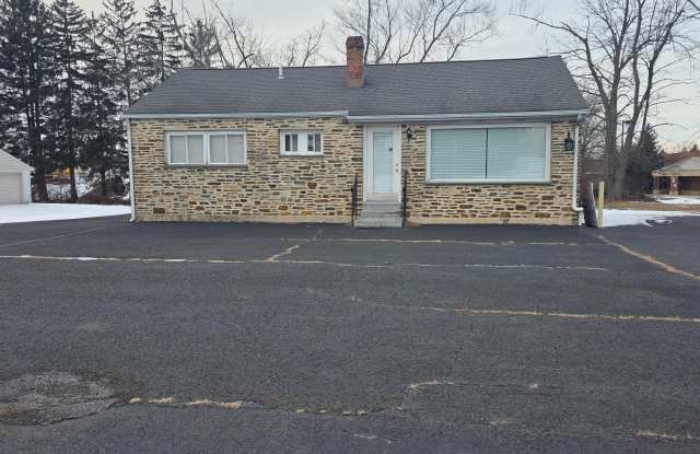 513 W BUTLER Avenue photos photos