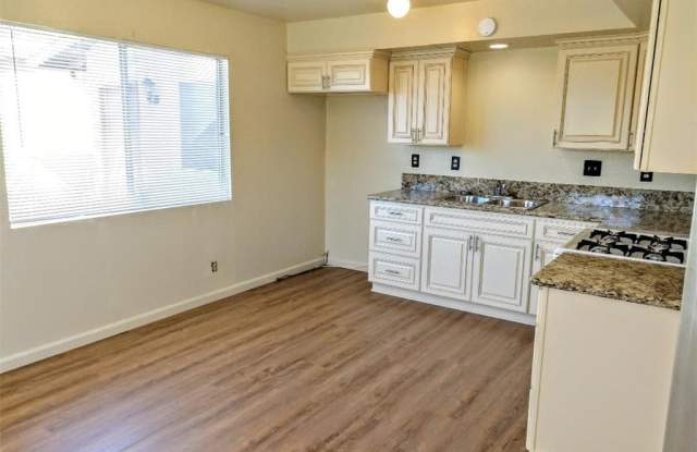 604 Avenida De La Estrella - 604 North Avenida De La Estrella, San Clemente, CA 92672
