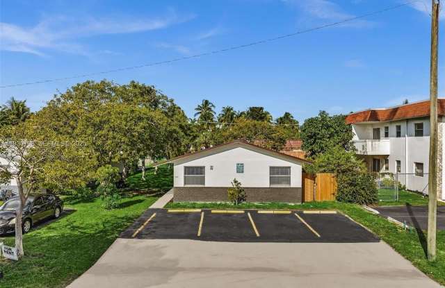 329 SW 1st Ct - 329 Southwest 1st Court, Pompano Beach, FL 33060