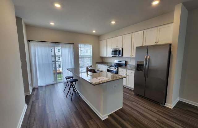 114 MILBURN DR Gallery 4