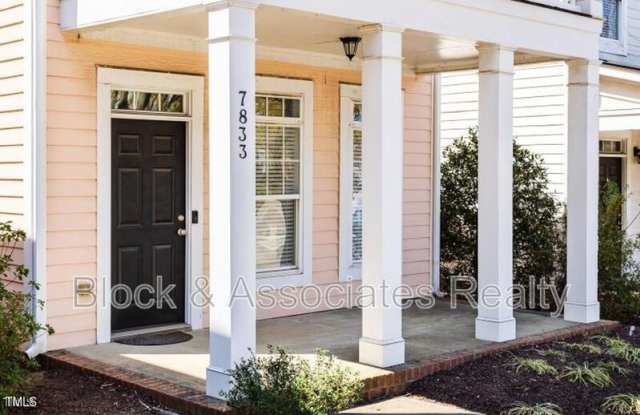 7833 ACC Blvd photos photos
