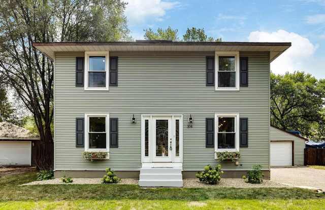 Great 4-Bed 2-Bath Home in Blaine - Available 7/1! photos photos Great 4-Bed 2-Bath Home in Blaine - Available 7/1! photos photos