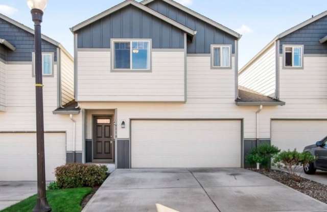 3 BD Vancouver Home with Open Living & EV Charger photos photos