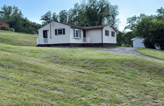 Christiansburg, 3 BR / 1 BA, Available for rent photos photos