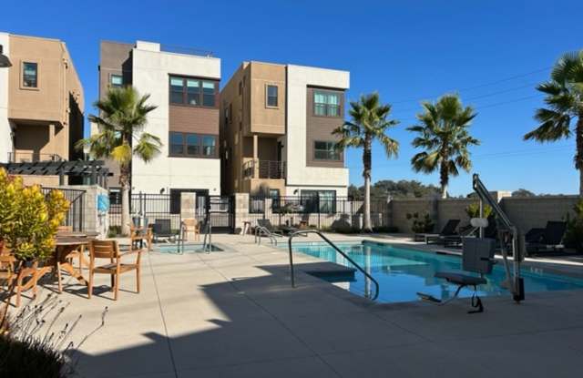 Oxnard | Shores | 3 Bed + 3.5 Bath | FURNISHED | Canal St Haven - 1107 Canal Street, Oxnard, CA 93035