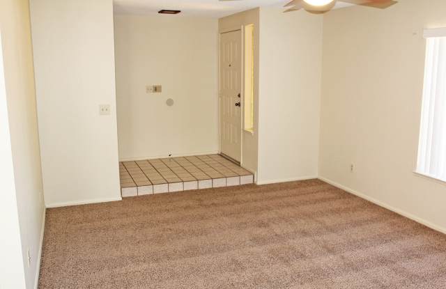 11709 N 77th Dr Gallery 2