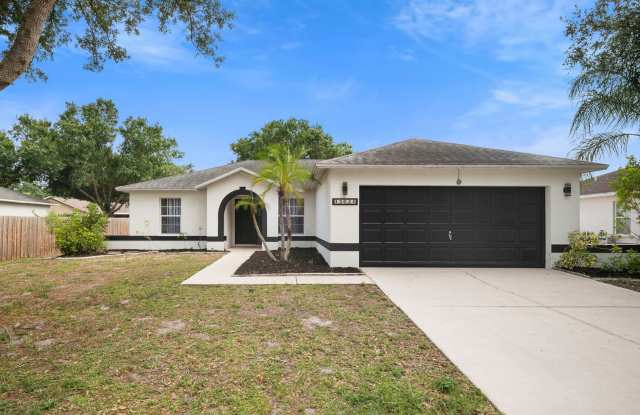 Newly Remodeled 3-bedroom, 2-bath home in Fort Myers photos photos