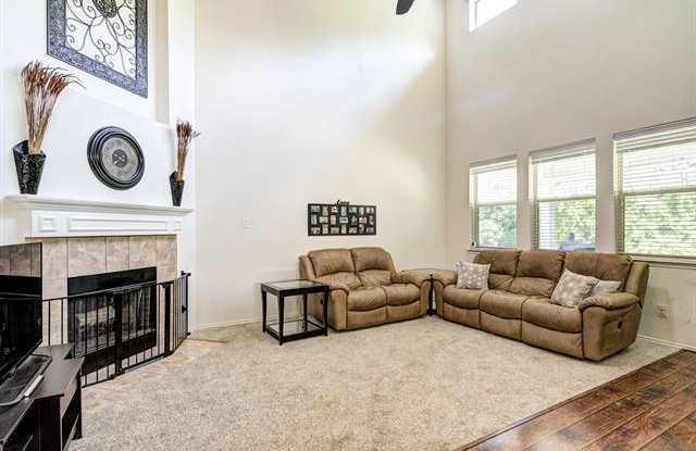 1836 White Pine Trail Gallery 4