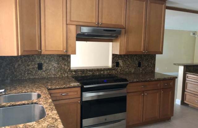 8251 Bowie Way, Lake Worth, FL 33467 photos photos