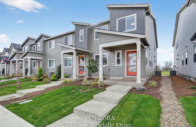 Recently Built Woodburn Townhome Featuring A/C photos photos
