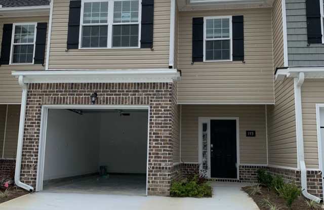 Very well maintained Townhouse Gallery 3