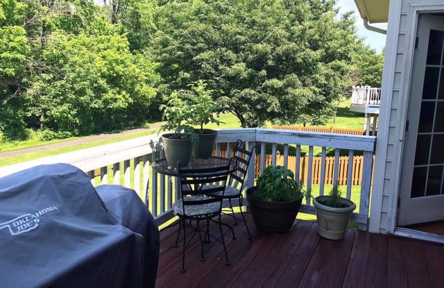 5628 WHEELWRIGHT WAY - 5628 Wheelwright Way, Prince William County, VA 20169