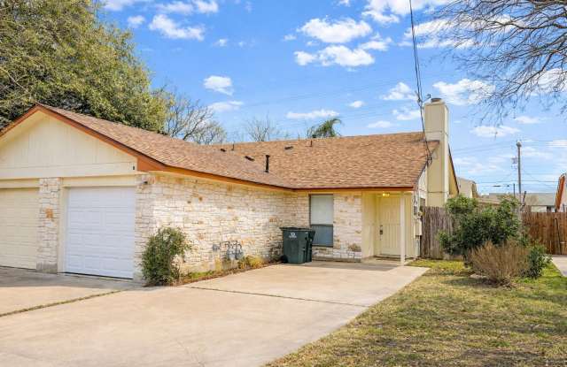 2/2 with backyard (llarda) photos photos