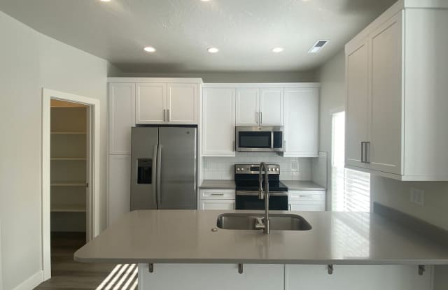 Townhome in Washington Fields Gallery 4