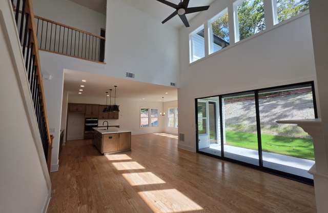 4430 Rodgers Pass Gallery 2