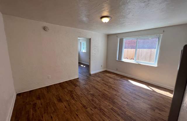 955 16th St. photos photos