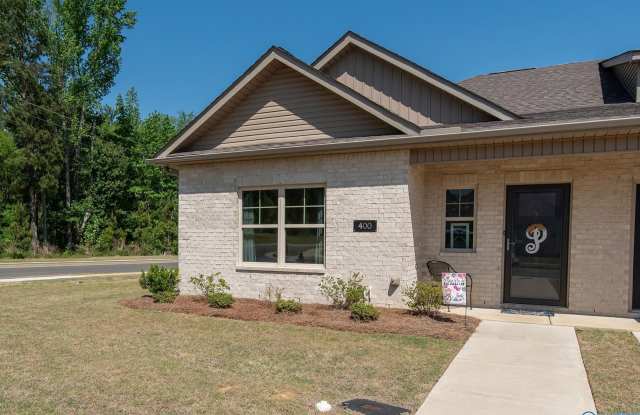 400 Ronnie Drive SE - 400 Ronnie Drive Southeast, Morgan County, AL 35640