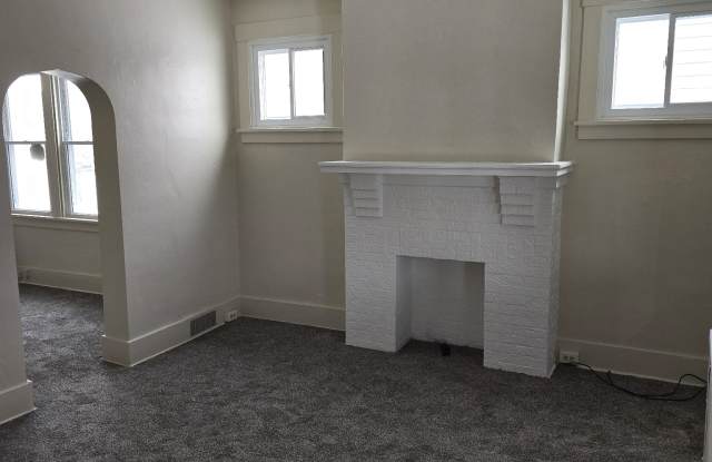 407 Franklin Street - 1 photos photos