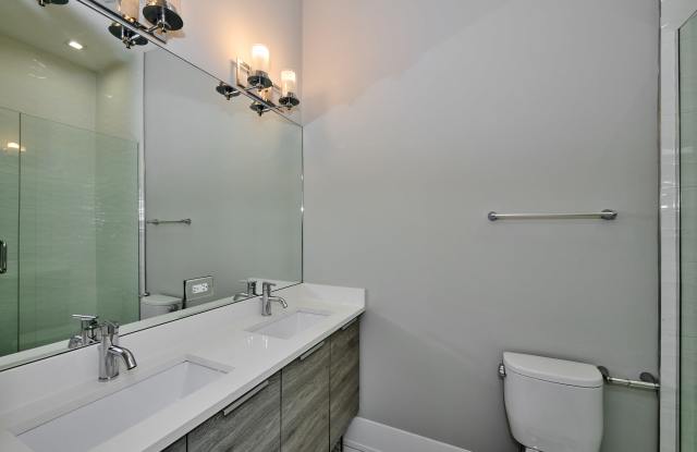 1752 West 18th Place - 2S Gallery 4