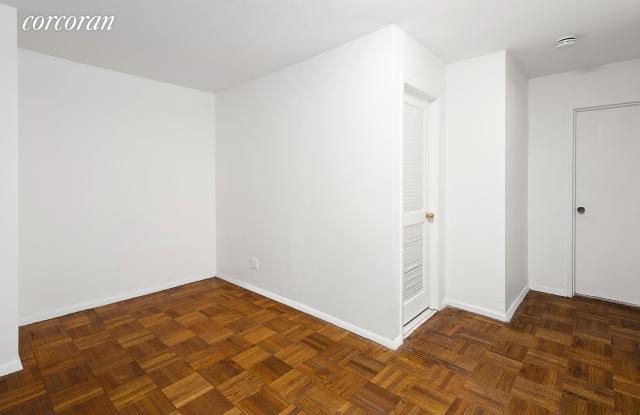 55 East 87Th Street Gallery 3