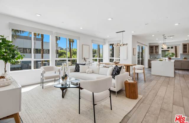 12550 West Fielding Circle Gallery 2