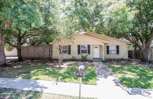 717 Pinehill Ln Grand Prairie TX 75052 Unit: 1 - 717 Pinehill Ln, Grand Prairie, TX 75052