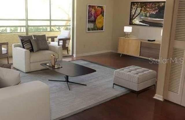 13612 SOUTH VILLAGE Drive Gallery 4
